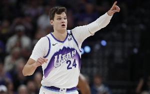 NBA骑士vs活塞_NBA骑士vs活塞超清直播_NBA骑士vs活塞1080p 在线观看